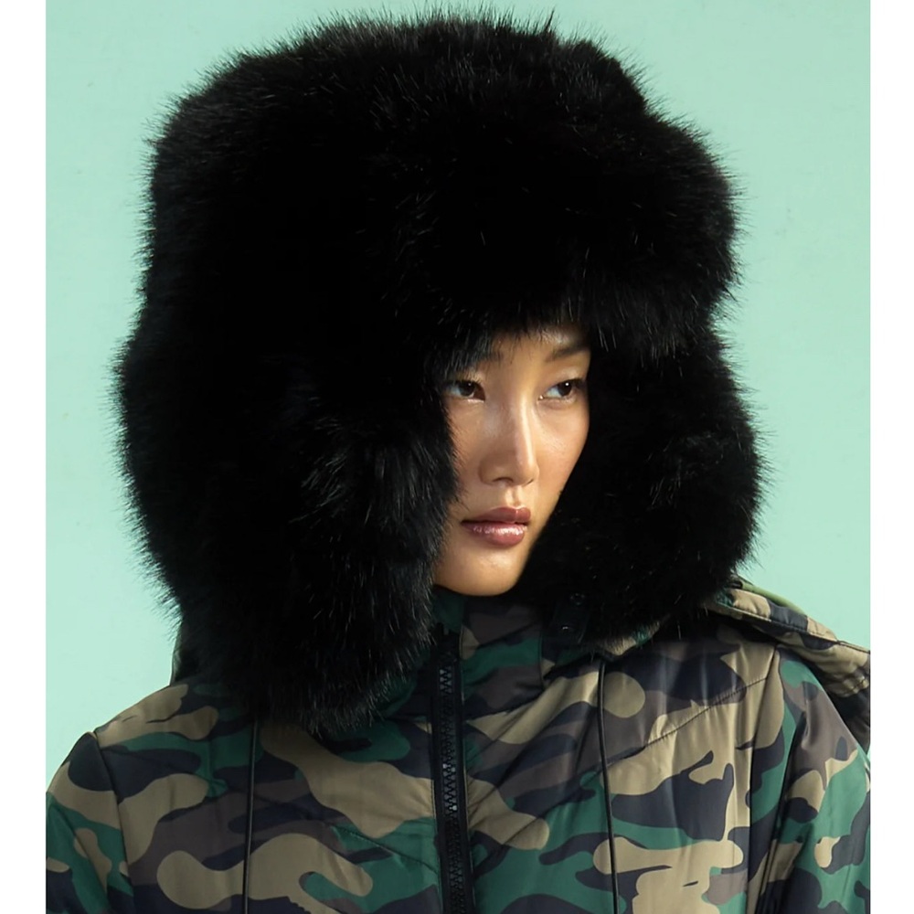 Cynthia Rowley BRAND NEW oversized hat